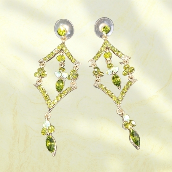 Vintage Chandelier Earrings Green & Aurora Borealis Rhinestones  Approx 3" - Picture 6 of 7